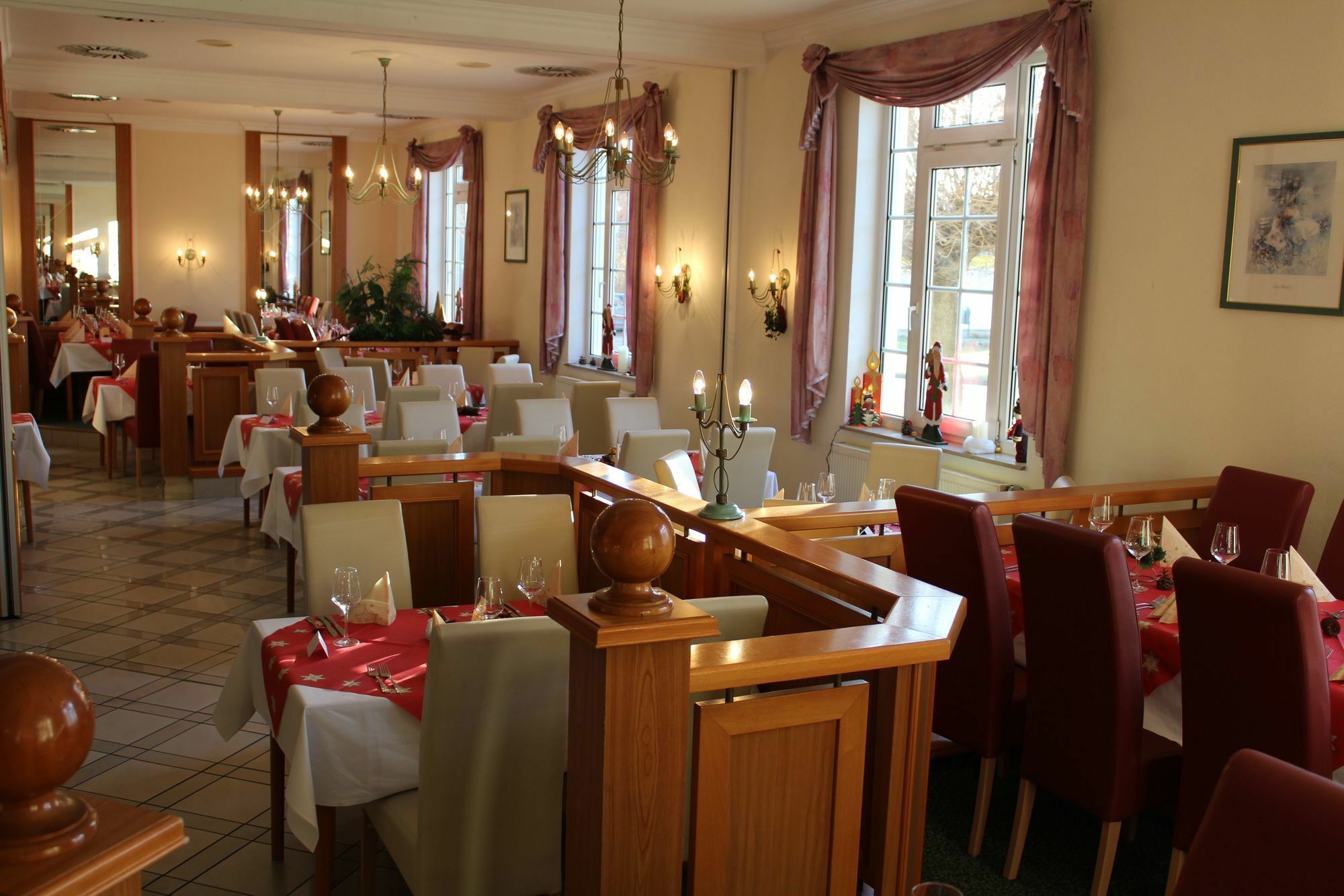 Hotel Weisser Schwan Ерфурт Екстериор снимка
